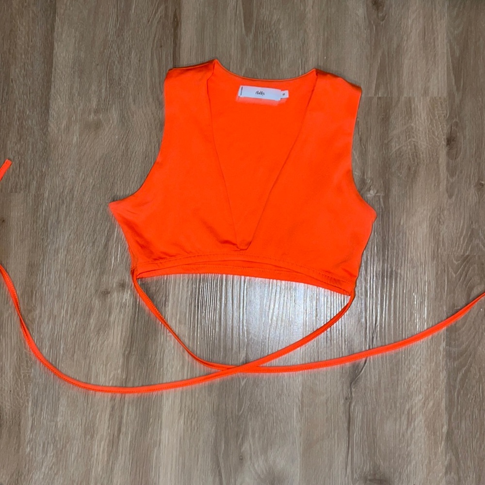 Adika wrap top
